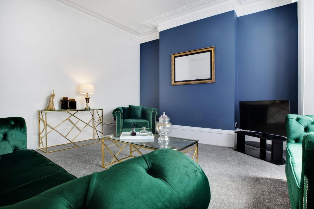 Stunning 4-Bedroom, 2 Bathrooms In Sunderland Sunderland  Exterior photo