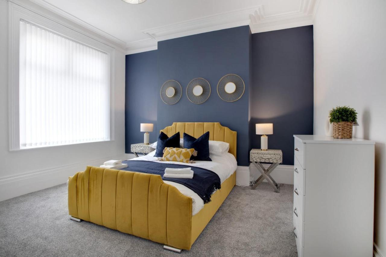 Stunning 4-Bedroom, 2 Bathrooms In Sunderland Sunderland  Exterior photo